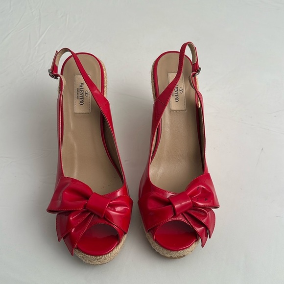 Valentino Garavani red patent leather bow wedge open toe espadrille sandals - Picture 1 of 11